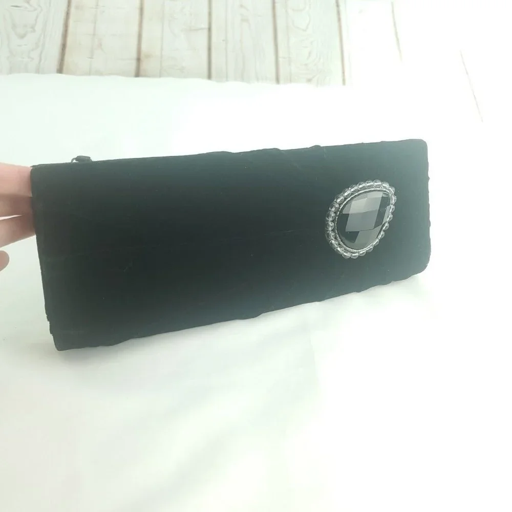 Daniele Cornaggia Womens Black Velvet Embellished Zip Around Clutch Bag